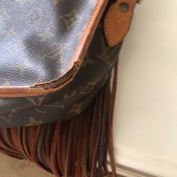Vintage Boho Fringe Authentic Louis Vuitton Purse - Picture 3 of 15